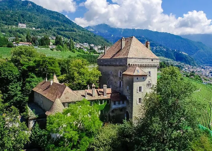 Chateau Du Chatelard | 2 Persons * Montreux