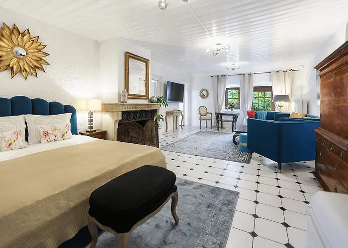 Chateau Du Chatelard | 2 Persons * مونترو